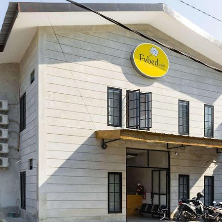 Reddoorz Near Sam Poo Kong 3 Semarang Exterior foto